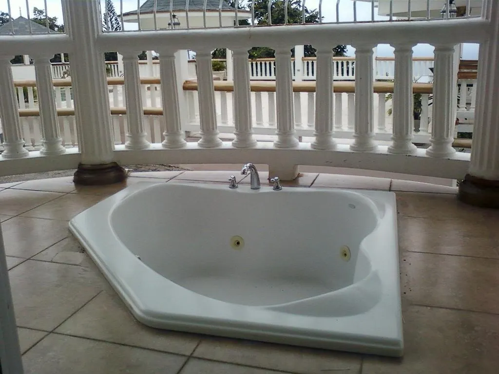 Hotel Ocean View Villa Montego Bay Jamajka